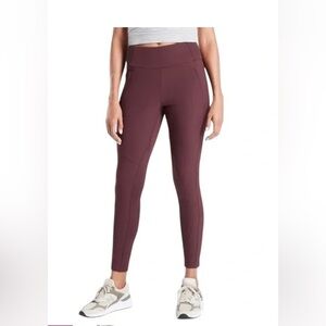 ATHLETA women’s Headlands Hybrid Trek Tight legging - Burgundy size 4 petite